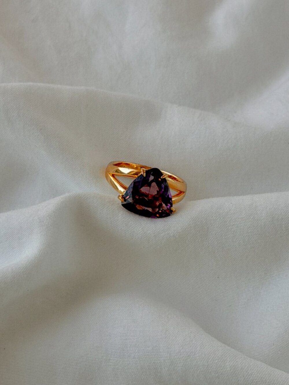 Classic Triangle Travel Ring - Gold - Reconstituted Pink Amethyst, 7